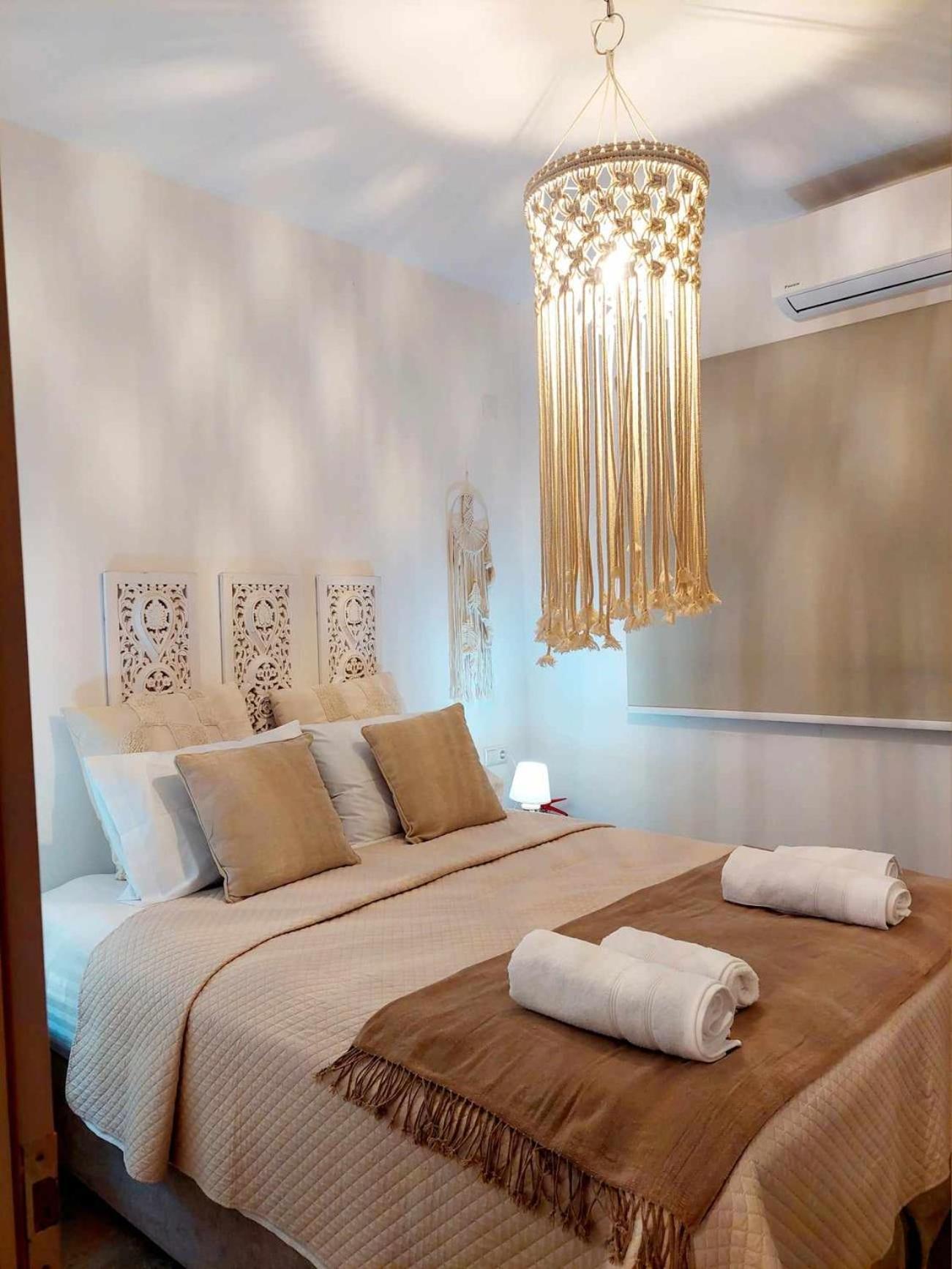 Maya Apartments, Modern And Convenient Apartments With Private Parking İskados Dış mekan fotoğraf
