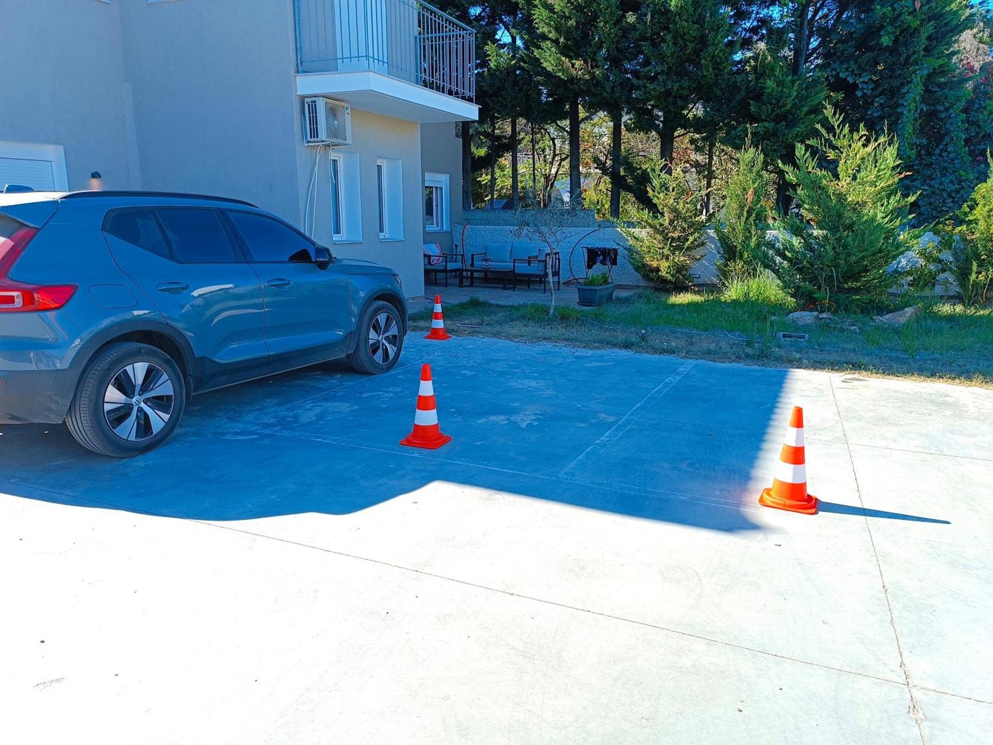 Maya Apartments, Modern And Convenient Apartments With Private Parking İskados Dış mekan fotoğraf